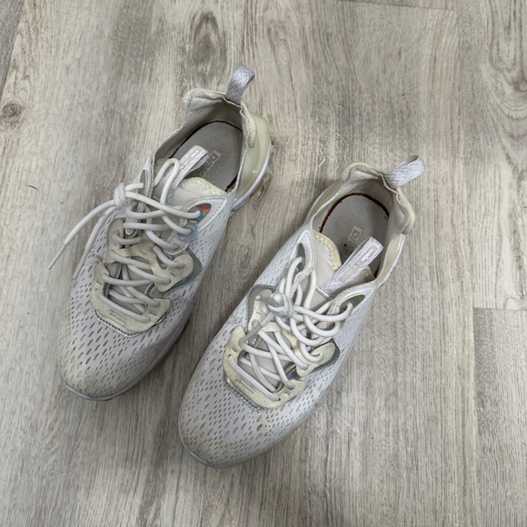 Nike sneakers - Picture 2 of 4